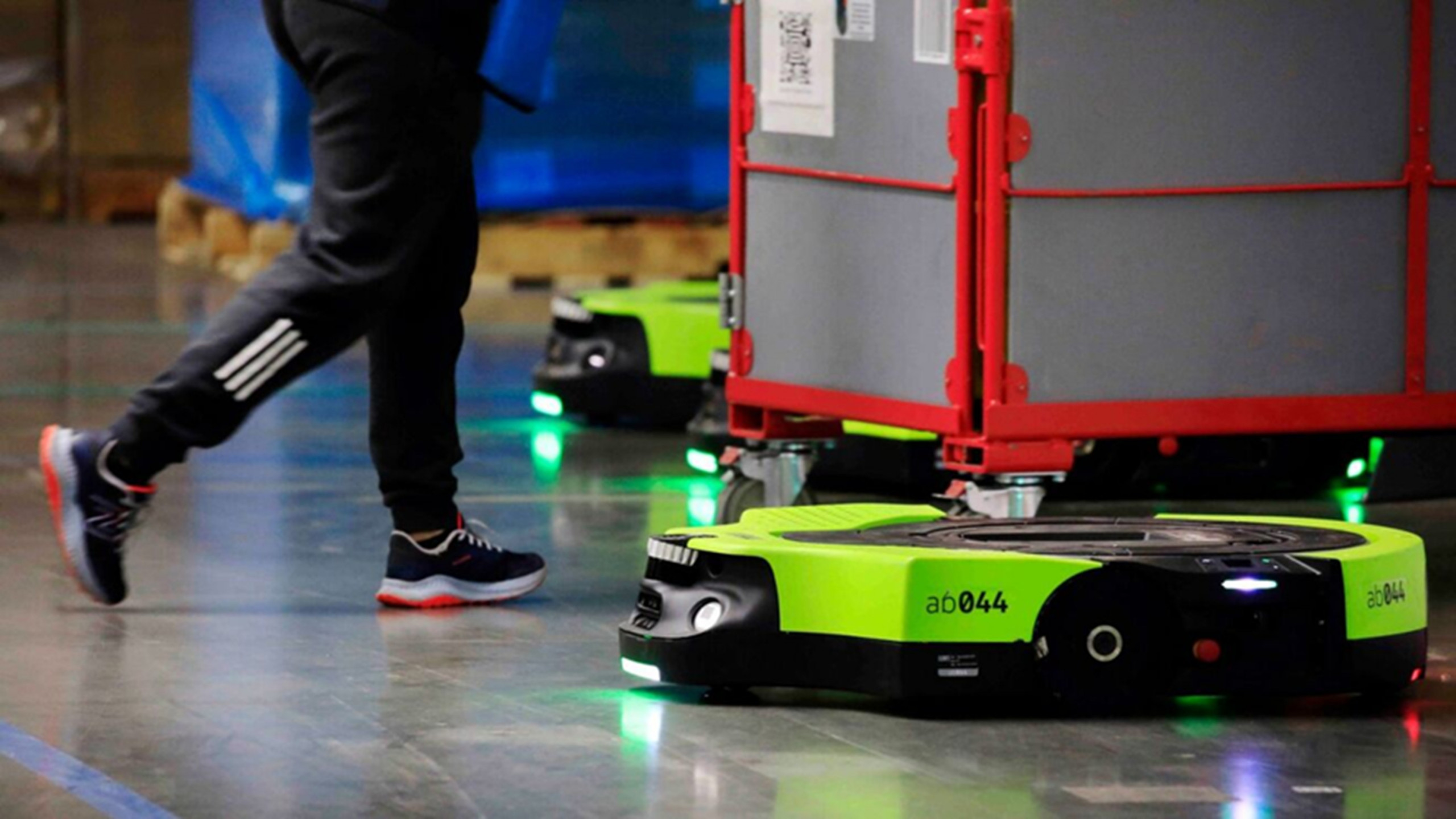 Amazon apresenta primeiro robô totalmente autônomo para trabalhar em armazéns
