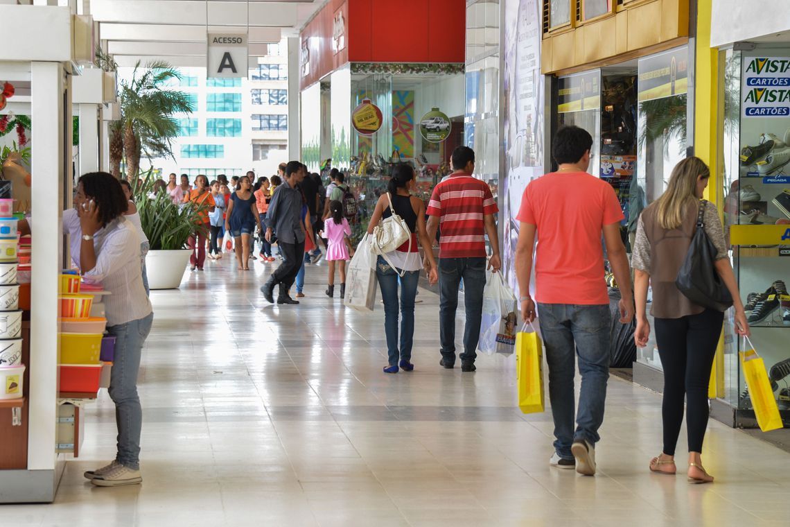 Dia dos Namorados deve movimentar mais de R$ 350 milhões na região metropolitana